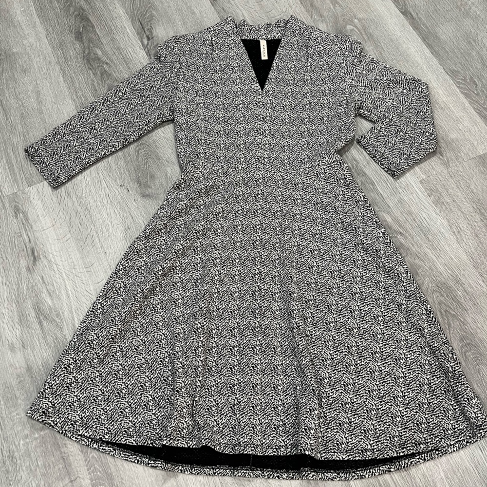 Black & white speckled dress